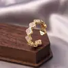 Anillo de Trébol de Cuatro Hojas de Lujo Ligero con Incrustaciones de Cobre y Diamantes de Colores para Mujer, Elegante, Temperamento, Pétalo de Flor, Apertura Ajustable, Venta al por Mayor
