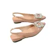 Sandálias Femininas Fechadas na Ponta com Fivela de Strass, Salto Baixo, Para Uso Externo, Novidade Verão 2026 Estilo Francês, Adequadas para Combinar com Vestidos, Bico Fino, Costas Abertas