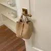 Nova Bolsa Saco de Alto Estilo 2026 para Mulheres, Bolsa de Ombro Único Transversal, Fashion e Versátil, Bolsa de Mão de Luxo com Design Único