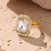 Anillo rectangular de lujo con nicho de diamante grande, estilo cortesano, chapado en oro de 18 quilates, estilo transfronterizo europeo y americano.