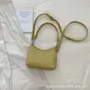 Bolsa Tote Tecida de Moda Transfronteiriça para Mulheres 2026 Nova Versátil Grande Capacidade para o Dia a Dia Ombro Transversal Simples Tendência