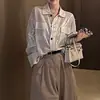 Camisa de Manga Longa Curta com Gola Lapela de Botão Único Proteção Solar Feminina Design Levemente Transparente Solta Versátil para o Trabalho Cardigan Leve