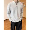 En stock: Sudadera henley de manga larga para otoño 2026 para hombres y mujeres, polo de ajuste limpio de alta gama americano