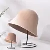 Sombrero de pescador de cubo estilo japonés y coreano para primavera y otoño, sombrero de pescador femenino, color sólido, todo a juego, sombrero tipo cubeta, circunferencia de cabeza grande, adelgazamiento facial, pequeño, moda, venta al por mayor