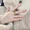 Mismo Estilo que en Xiaohongshu, Anillo Verde Claro Estilo Retro, Sencillo y Elegante, Lujo Ligero, Diseño Único, Sensación de Alta Gama