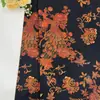 Estampa de pavão e peônia estilo chinês em tecido tipo acetato, adequada para casacos femininos, cheongsams, vestidos Hanfu e padrões florais elegantes