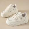 Zapatos Pequeños de Pan con Suela Gruesa y Punta Redonda Tenis Casuales para Mujer 2025 Otoño Nuevo Estilo Caliente Zapatos Blancos Súper Calientes