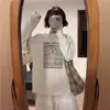 Camiseta feminina de algodão puro com gola redonda, ombro normal, manga longa, novo estilo 2026, top moderno elegante que rejuvenesce, camada base, estação outono inverno, ins