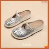 Mocassins Femininos Vazados Retrô 2026 Nova Chegada de Verão Uso Duplo Solado Macio Estilo Delicado Boca Rasa Sapatos Confortáveis Sandálias Femininas