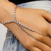 Pulsera de cadena integrada de lujo incrustada con diamantes, pulsera de cadena Y ajustable para dedo y dorso de la mano, estilo nicho de alta gama