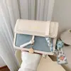 Elegante Bolso de Mano Pequeño Texturizado para Mujer, Nuevo Bolso Versátil de Hombro Cruzado Verano 2025, Bolso Pequeño Cuadrado con Bloques de Color para Mujer, Mayoreo