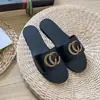 Conjunto de Moda de Verano 2025 Europeo y Americano Todo Fósforo Hebilla de Cobre Punta Redonda Plana Punta Abierta Sandalias Retro para Mujer
