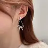 Pendientes de Aro con Pedrería Temperamento Celebridad de Internet Coreana Pendientes de Lazo Moda Femenina Versátiles para Rostro Redondo Pendientes Adelgazantes Exquisitos de Alta Gama