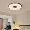 Lámpara de Techo para Dormitorio Moderna Simple Estilo Mid-Century Lámpara para Dormitorio Principal Estudio Iluminación de Protección Ocular Flor de Nogal Nueva