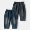 Pantalones de Mezclilla para Niños 2025 Invierno Nuevo Estilo Niño Carta Color Sólido Forro Polar Engrosado Pantalones de Mezclilla Modernos