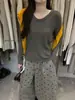 Apenas Um VI+ Versão Coreana de Outono Malha Texturizada Versátil Emagrecedora Alta Elasticidade Gola U Manga Longa Suéter para Mulheres 99211