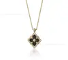 Trevo de quatro folhas Bubuqi versão alta estilo corte renda desenhada dourado luz luxo brincos de tarraxa corrente clavícula colar nicho feminino