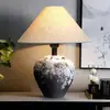 Luminária de mesa de cerâmica vintage estilo wabi-sabi, luminária de cabeceira para quarto, arte em cerâmica artesanal com estética estilo Song, luminária de mesa decorativa para hotel