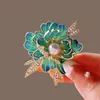 Broche Flor de Peônia Pérola para Mulheres, Alto Padrão, Luxo Acessível, Lapela Prensada para Roupas, Fivela de Cintura Anti-Exposição, Broche de Joia Corsage