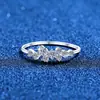 Bestseller internacional anel de prata de lei s925 cravejado de diamantes moissanite, anel com aro torcido, anel simples versátil estrelado para mulheres, atacado