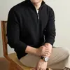 Suéter de Tricô Masculino 2026 Outono/Inverno Gola Alta com Zíper Meio Pulôver Suéter de Lã Negócios Xadrez Escuro Suéter de Gola Meia-Alta