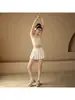 Saia esportiva plissada de secagem rápida feminina, saia de yoga falsa de duas peças, saia-calça para badminton e tênis, minissaia branca para o verão