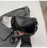 Estilo Deportivo Casual Bolso Pequeño para Mujer 2024 Nuevo Moda Correa Ancha para el Hombro Bolso Cruzado Simple para Desplazarse Bolso Tofu de Hombro