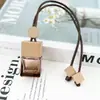 Pingente de Perfume para Carro, Corda de Cera Pendurada para Carro, Frasco Quadrado Colorido, Frasco em Formato de Diamante Triangular, Frasco Vazio, Pingente de Fragrância para Carro, Enfeite Pendurado