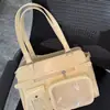 Nova Bolsa Estilo Moto Retrô 2026 Única Ombro Transversal Nicho Design Único Grande Capacidade Para o Dia a Dia Compartimento Oculto Para Mulheres