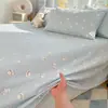 Sábana de algodón nube estampada fresca y sencilla con ribete de encaje, juego de tres piezas para dormitorio principal del hogar o dormitorio de estudiante, incluye sábana y funda de almohada