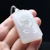 Colgante Zodiaco de Jade Tallado Jade Verde Tianshan para el Año de Nacimiento, Adecuado para los Signos del Zodíaco Buey y Tigre, Colgante de Jade Unisex al por Mayor