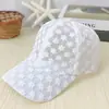 Boné de Baseball de Renda Novo 2025 para Mulheres com Flores Bordadas, Malha Respirável, Estilo Coreano Tendência Chapéu de Proteção Solar