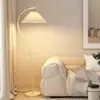 Lámpara de pie moderna minimalista nórdica tipo lámpara de pesca para sala de estar LED diseño artístico modelo hogar creativo ins lámpara de mesa de pie