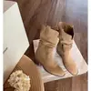 Versión de Piel de Oveja~Punta Redonda Corte en V Tacón Grueso Suela Gruesa Adelgazantes Caña Ancha Caídas Botas de Caña Baja de Cuero Genuino para Mujer Nuevo Estilo Otoño/Invierno 2026