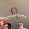 Pinza para el Cabello de Perla Rosa-Morada de Alta Gama para Mujer, Accesorio para el Cabello de Cristal de Lujo Ligero para Cabello Fino, Pinza Completa de Nuevo Estilo para la Parte Posterior de la Cabeza, Pinza de Tiburón