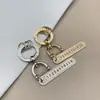 Diretamente do fabricante, chaveiro de carro cravejado de diamantes, chaveiro de casal, acessório versátil para bolsa, presente de Dia dos Namorados em metal