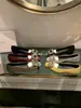 Nuevos Zapatos Mary Jane de Alta Gama para Mujer 2026 con Punta Cuadrada, Hebilla Cuadrada de Pedrería, Boca Baja, Tacón Grueso, Hechos de Terciopelo Xishi