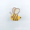 Broche de tela de abeja de dibujos animados estilo coreano, accesorios para ropa, ropa infantil, zapatos, calcetines, sombreros, bolsos, artículos de tela semiacabados rellenos de algodón