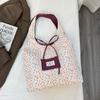 Bolsa Floral Grande Capacidade Coreana para Mulheres 2025 Nova Bolsa Tote de Uso Duplo para o Dia a Dia Simples e Estilosa Bolsa de Ombro com Cor Contrastante