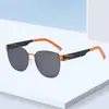 Novos Óculos de Sol de Verão para Homens, Óculos de Sol Fashion Borboleta Retrô para Mulheres, Óculos de Sol com Proteção Solar para Dirigir para Homens, Alta Qualidade
