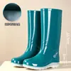 Nuevas Botas de Lluvia Cuatro Estaciones para Mujer de Caña Alta Moda para Exteriores Impermeables Antideslizantes Resistentes al Desgaste Suela Suave Ligeras Zapatos de Agua para Adultos Botas de Goma