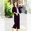 Elegante traje casual de mezclilla para mediana edad y personas mayores, nuevo conjunto de dos piezas elegante de primavera y otoño con chaqueta corta ajustada y pantalones de pierna ancha