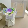 Presente do Dia do Professor para professores: pequeno buquê perfumado de tricô, flores de pompom de fio feitas à mão, presente de aniversário para a mãe
