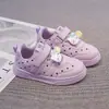 Zapatillas bajas para niñas con suelas blandas, zapatillas deportivas para niños, nuevos modelos de primavera y otoño, zapatillas casuales para niñas, zapatillas de correr ligeras y versátiles