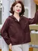 Nueva colección de otoño: chaqueta corta para madres bajitas, chaqueta con capucha holgada e informal para mujeres de mediana edad y mayores, adecuada para primavera y otoño