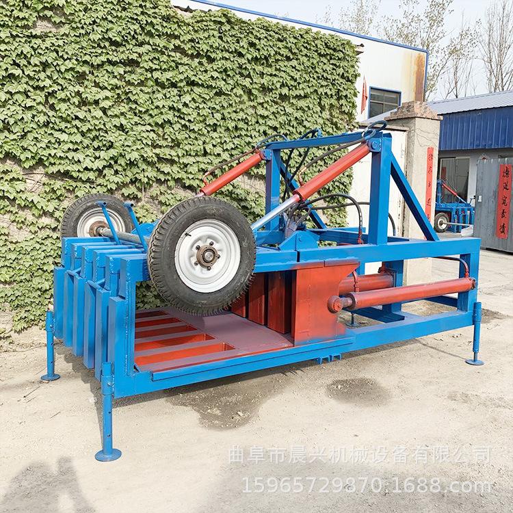 直销行走式玉米秸秆打包机行走式秸秆粉碎压块机全自动青贮装袋机
