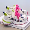 Nuevas Zapatillas de Papá de Bloques de Color para Niñas Primavera y Otoño, Malla Transpirable, Velcro, Suela Suave, Antideslizantes, Zapatos Casuales para Estudiantes