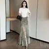 Elegante Vestido Conjunto Feminino 2026 Verão Novo Estiloso Slim-Fit Cintura Alta Manga Curta Camiseta Saia Floral Conjunto de Duas Peças