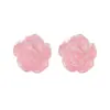 Aretes de flor de rosa perlada azul, elegantes y frescos, aretes florales de estilo pastoral y artístico, aretes de camelia rosa