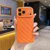 Funda Suave TPU Patrón de Ola Ventana Grande para Teléfono Adecuada para iPhone 18 Pro Max, Anti-Caídas, Diseño Simple, 17 Protección